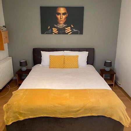 Best Home Hunedoara Ngoại thất bức ảnh